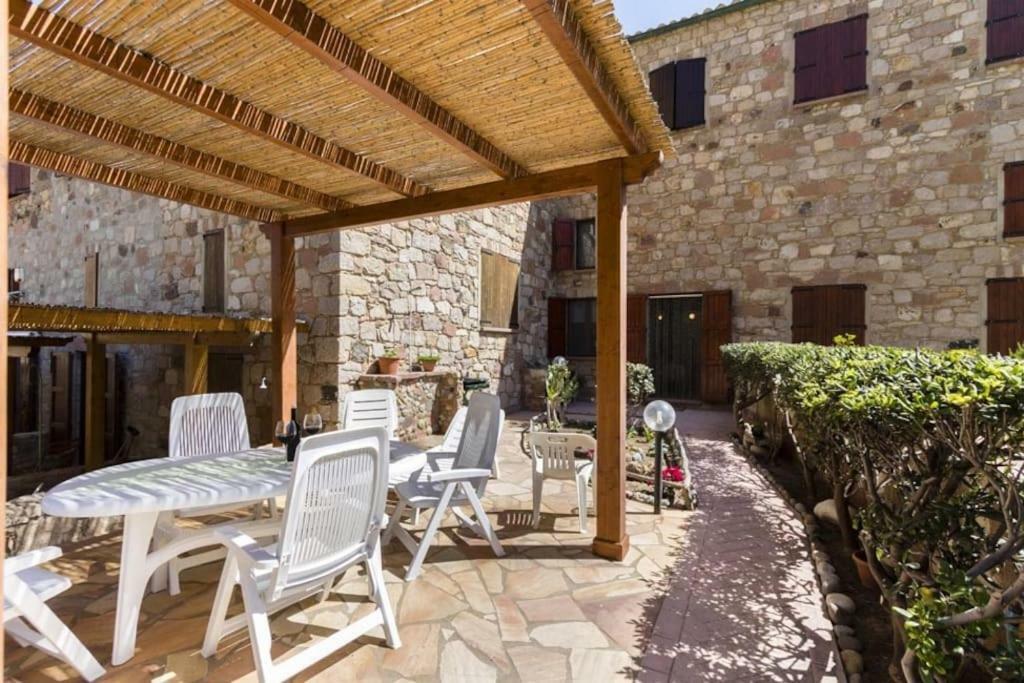 ゴンネーザ Antica Tonnara Porto Pagliaヴィラ エクステリア 写真